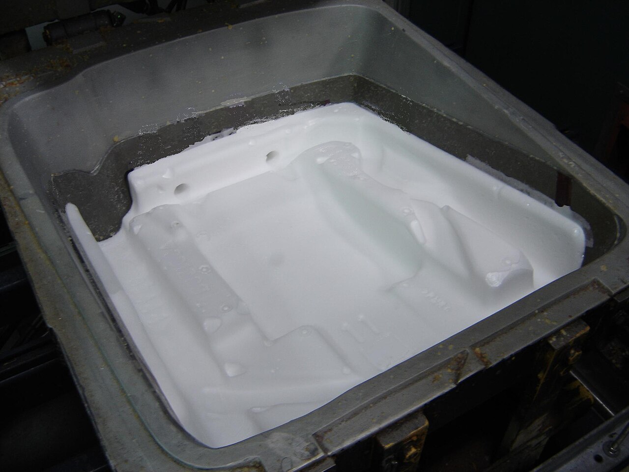 Kalıpta PU köpük / PU foam in a mould